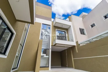 Sobrado com 3 Quartos à venda, 107m² no Uberaba, Curitiba