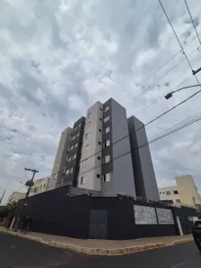 Apartamento com 2 Quartos à venda, 65m² no Centro, Uberlândia