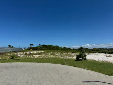 Lote/Terreno à venda, 837m² no Guarajuba (Monte Gordo), Camaçari