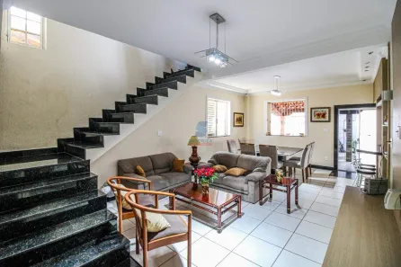Casa com 3 Quartos à venda, 309m² no Parque Xangri-Lá, Contagem