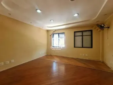 Casa com 5 Quartos à venda, 200m² no Vila Mathias, Santos