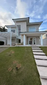 Casa de Condomínio com 3 Quartos para alugar, 350m² no Alphaville (Abrantes), Camaçari