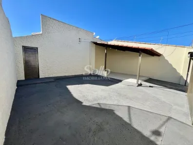 Casa com 3 Quartos para alugar, 110m² no Santa Rosa, Uberlândia