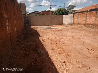 Lote/Terreno à venda, 242m² no Parque Residencial Rondon, Lençóis Paulista
