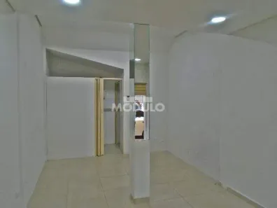 Ponto Comercial para alugar, 25m² no Centro, Uberlândia