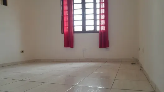 Sobrado com 2 Quartos para alugar, 130m² no Vila Pirajussara, São Paulo
