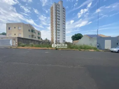 Lote/Terreno à venda, 720m² no Tibery, Uberlândia