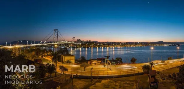Apartamento com 3 Quartos à venda, 225m² no Centro, Florianópolis