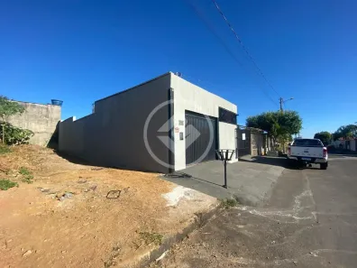 Casa com 3 Quartos à venda, 250m² no Parque das Acácias, Aragoiânia