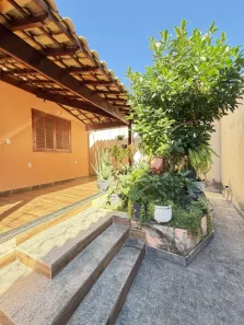 Casa com 3 Quartos à venda, 200m² no Petrópolis, Betim