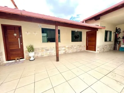 Casa com 3 Quartos à venda, 170m² no Carajás, Contagem