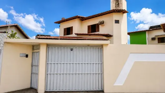 Sobrado com 4 Quartos à venda, 164m² no Capim Macio, Natal
