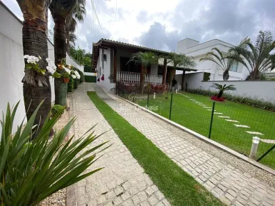 Casa com 3 Quartos à venda, 300m² no Centro I, Brusque