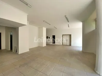 Sala Comercial para alugar, 821m² no Centro Histórico, Porto Alegre