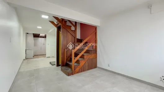 Casa de Condomínio com 2 Quartos à venda, 66m² no Sarandi, Porto Alegre