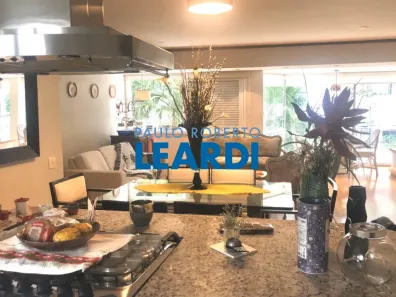 Apartamento com 4 Quartos à venda, 205m² no Jardim Paulista, São Paulo