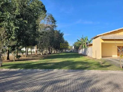 Lote/Terreno à venda, 300m² no Jardim Campo Alegre, Pindamonhangaba