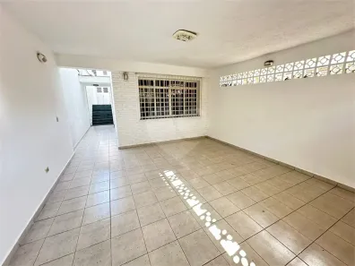 Casa com 3 Quartos à venda, 130m² no Jardim Trussardi, São Paulo