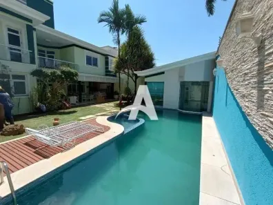 Casa de Condomínio com 4 Quartos para alugar, 458m² no Jardim Karaíba, Uberlândia