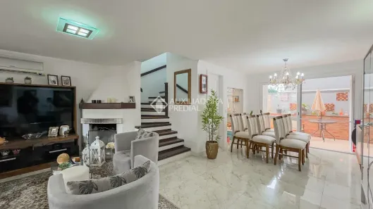 Casa de Condomínio com 3 Quartos à venda, 186m² no Chácara das Pedras, Porto Alegre