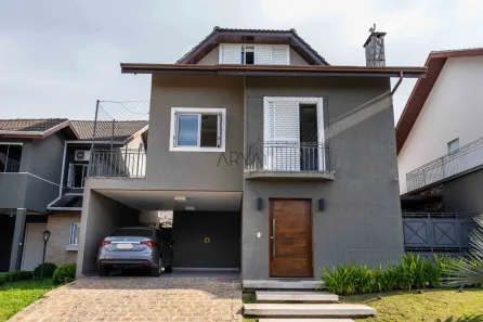 Casa de Condomínio com 5 Quartos à venda, 263m² no Novo Mundo, Curitiba