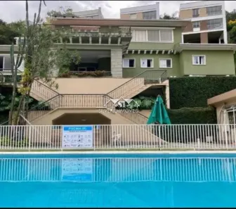 Casa de Condomínio com 2 Quartos à venda, 150m² no Castelanea, Petrópolis