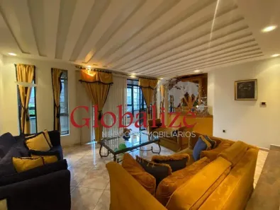 Sobrado com 4 Quartos à venda, 366m² no Embaré, Santos