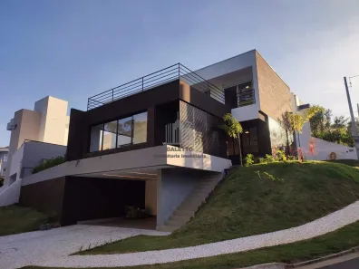 Casa com 3 Quartos à venda, 270m² no Chácaras Silvania, Valinhos