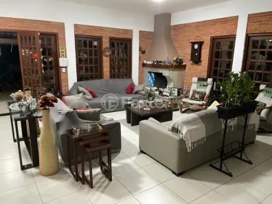 Casa com 3 Quartos à venda, 250m² no Vila Suzana, São Paulo