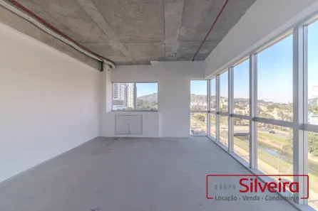 Sala Comercial para alugar, 337m² no Jardim Carvalho, Porto Alegre