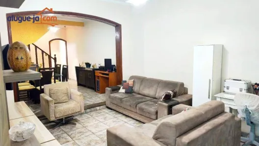 Sobrado com 3 Quartos à venda, 206m² no Vila Santa Izabel, Caçapava