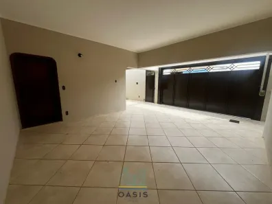 Casa com 3 Quartos para alugar, 250m² no São Joaquim, Franca