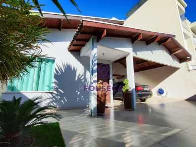 Casa com 4 Quartos à venda, 240m² no Residencial Santa Rita, Pouso Alegre