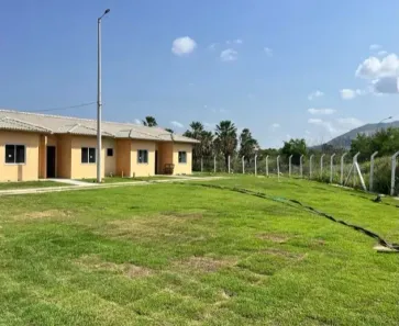 Casa de Condomínio com 2 Quartos à venda, 70m² no Senador Carlos Jereissati, Pacatuba