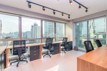Sala Comercial à venda, 45m² no Menino Deus, Porto Alegre