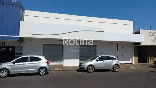 Ponto Comercial para alugar, 550m² no Daniel Fonseca, Uberlândia