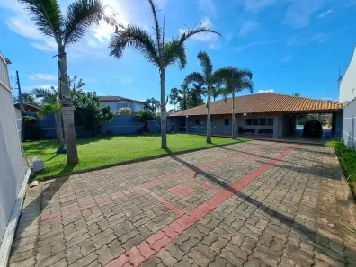 Fazenda/Sítio com 4 Quartos à venda, 180m² no Chácara Lucília, Americana