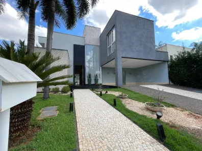 Casa de Condomínio com 5 Quartos à venda, 430m² no Loteamento Portal do Sol I, Goiânia