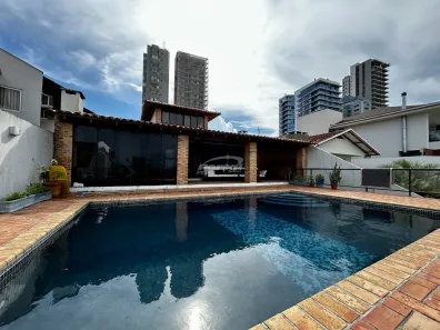 Casa com 5 Quartos para alugar, 850m² no Centro, Balneário Piçarras