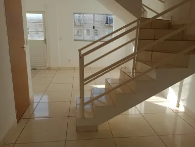 Apartamento com 2 Quartos para alugar, 59m² no Parque Marajó, Valparaíso de Goiás