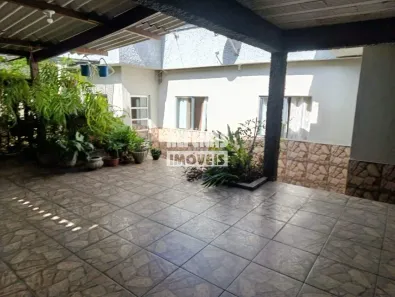 Casa com 4 Quartos à venda, 114m² no Bernardo Monteiro, Contagem