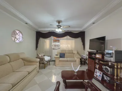 Casa com 3 Quartos à venda, 257m² no Paulicéia, São Bernardo do Campo