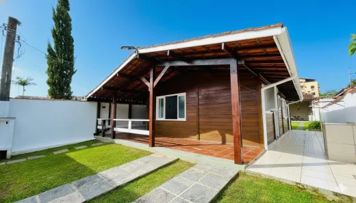 Casa com 3 Quartos à venda, 342m² no Ressaca, Ubatuba