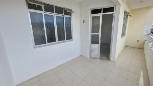 Apartamento com 3 Quartos para alugar, 85m² no Itapuã, Salvador