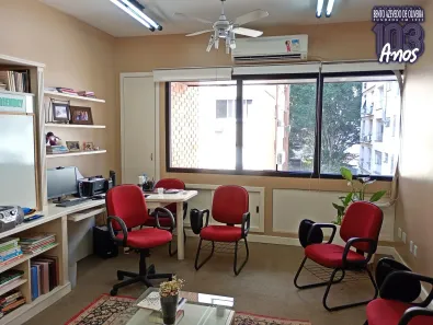 Sala Comercial com 1 Quarto à venda, 64m² no Floresta, Porto Alegre