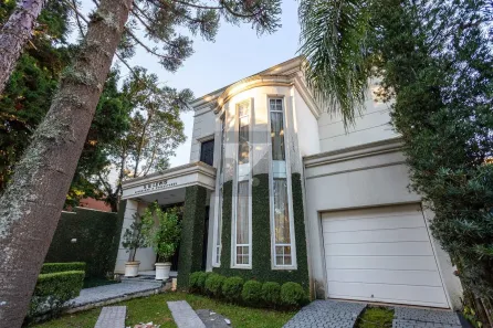 Casa com 8 Quartos à venda, 373m² no Água Verde, Curitiba