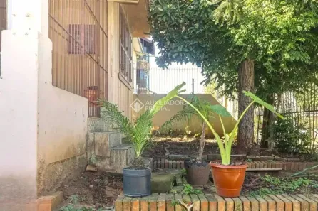 Casa com 2 Quartos à venda, 358m² no Jardim São Pedro, Porto Alegre