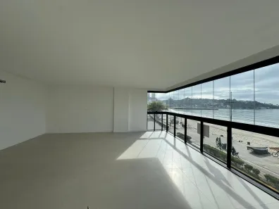 Apartamento com 3 Quartos à venda, 130m² no Centro, Itapema