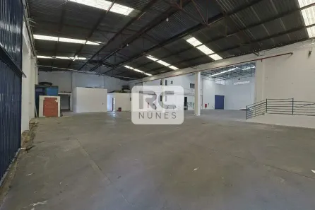 Galpão/Depósito/Armazém para alugar, 1080m² no Kennedy, Contagem