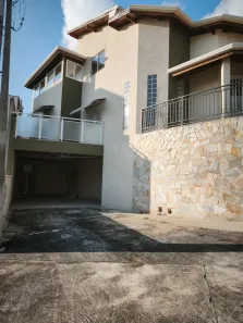 Casa de Condomínio com 3 Quartos para alugar, 300m² no Parque 9 de Julho, São Roque